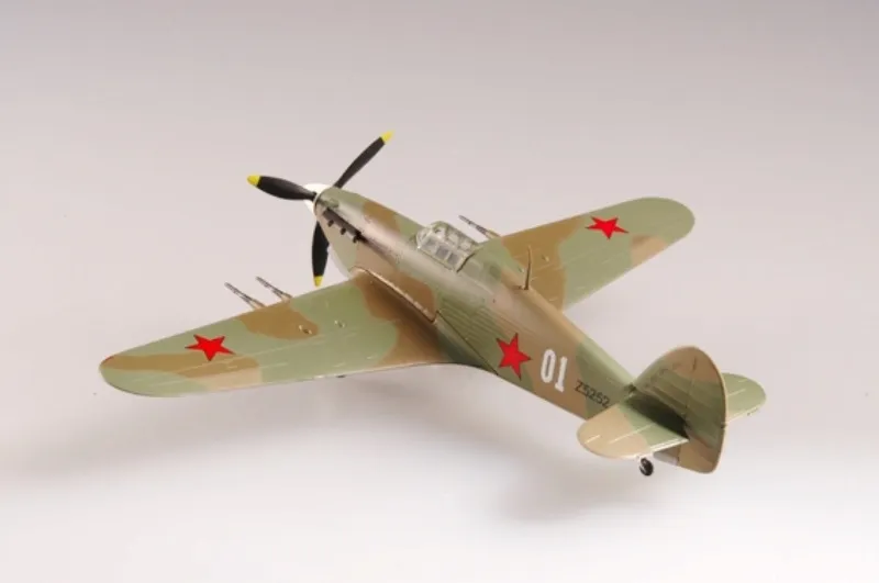 hurricane-mk-iic-soviet-af-1941-37266-easy-model-1-72-marka-bez-marki