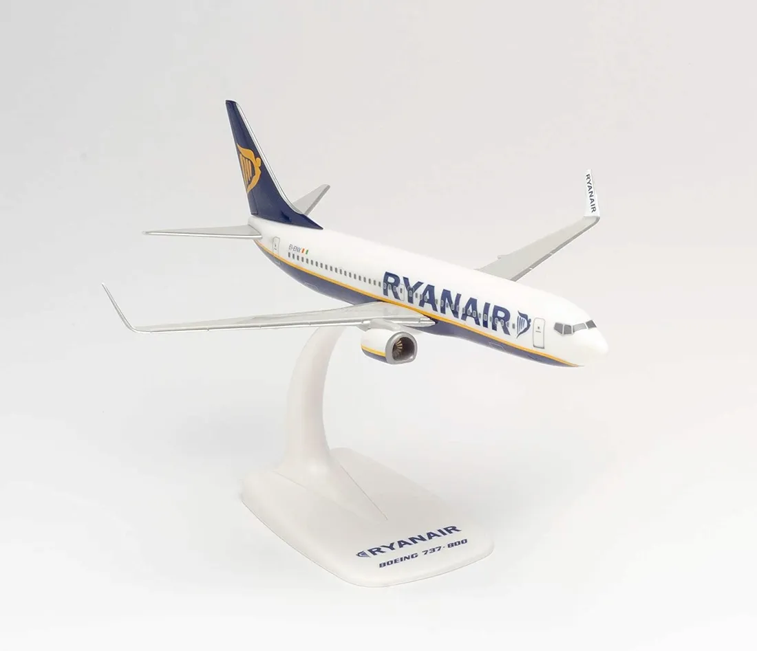 model-samolotu-boeing-737-800-ryanair-1-200