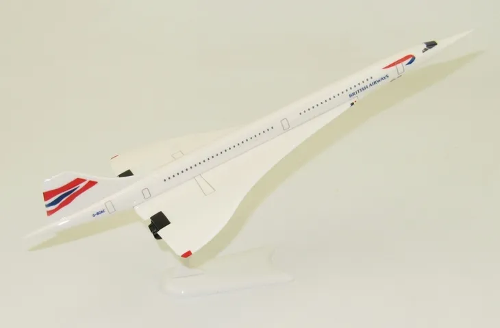 model-samolotu-concorde-british-1-250-stan-zlozenia-calosc-die-cast