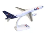 model-samolotu-boeing-757-200-fedex-1-200-skala-skala-1-200