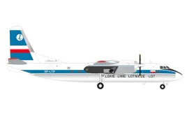 model-antonov-an-24b-pll-lot-sp-ltp-1970s-herpa-1-200