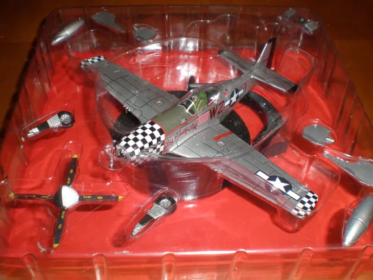 p-51d-mustang-usaf-deagostini-1-72-stan-zlozenia-calosc-die-cast