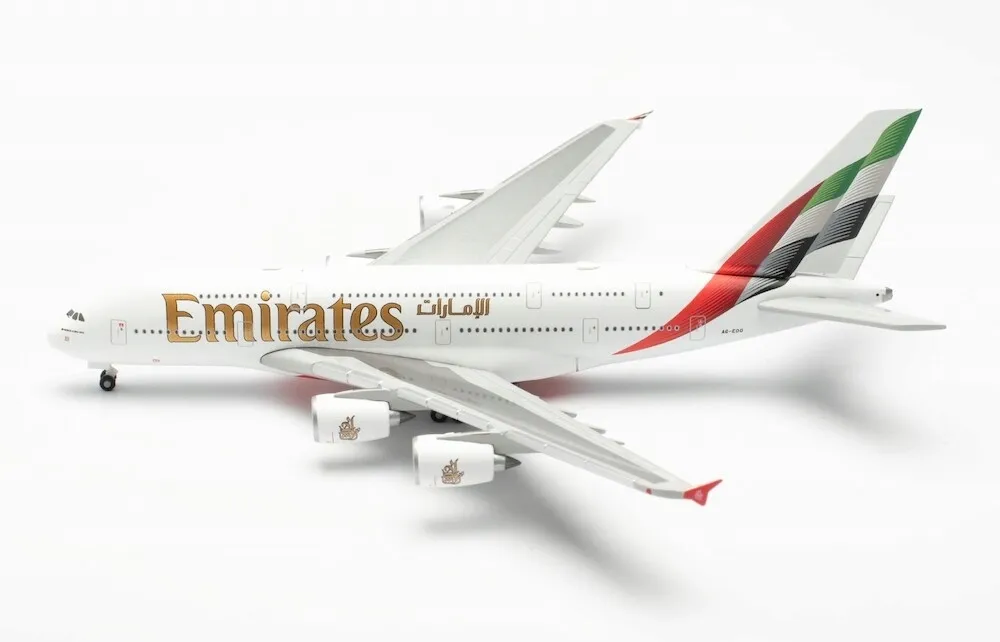 model-samolotu-airbus-a380-emirates-1-500-a6-eog