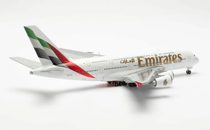 model-samolotu-airbus-a380-emirates-1-500-a6-eog-skala-skala-1-500
