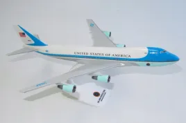 model-samolotu-boeing-747-200-air-force-one-1-250