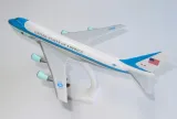 model-samolotu-boeing-747-200-air-force-one-1-250-stan-zlozenia-calosc-die-cast