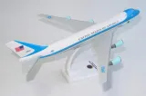 model-samolotu-boeing-747-200-air-force-one-1-250-model-model-samolotu-boeing-747-200-air-force-one-1-250