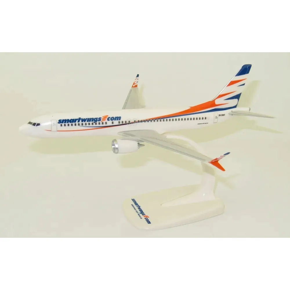 model-samolotu-boeing-737max8-smartwings-1-200