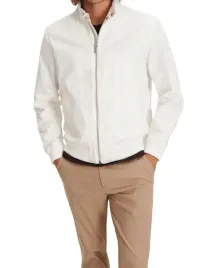 biala-bawelniana-kurtka-przejsciowa-bomberka-na-zamek-stojka