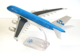 model-airbus-380-800-klm-ppc-1-250
