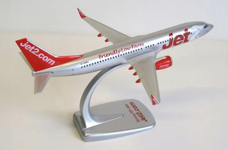model-samolotu-boeing-737-800-jet2-com-1-200-model-boeing-737-800-jet2-com