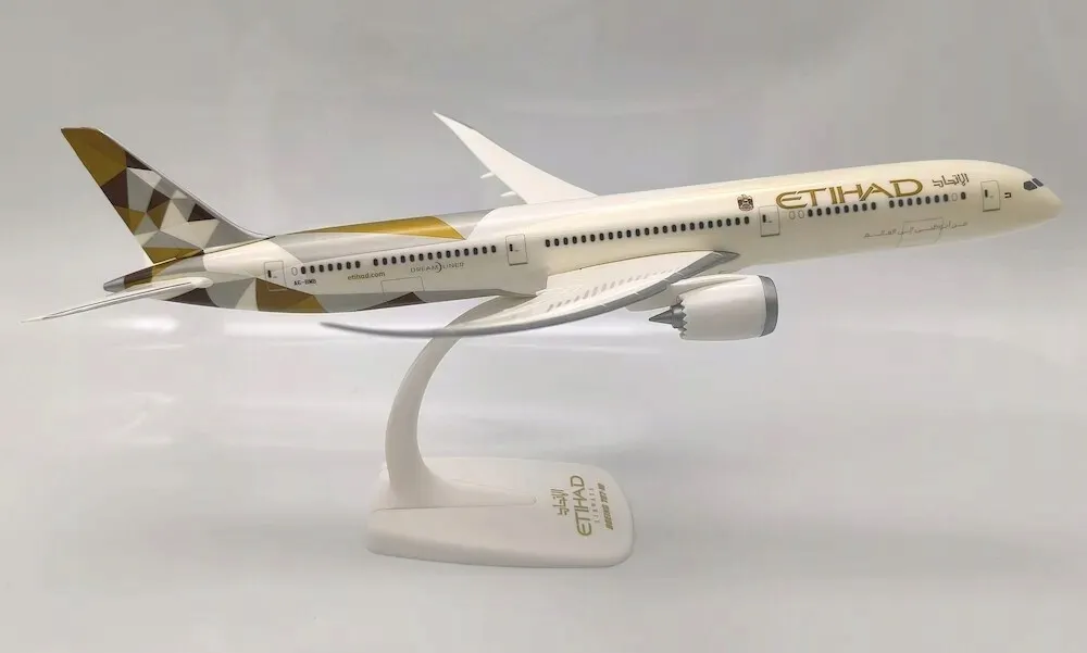 model-samolotu-boeing-787-10-etihad-1-200-ppc-marka-ppc