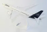 model-boeing-b-787-9-dreamliner-berlin-lufthansa-ppc-1-200-cena-model-model-samolotu-boeing-787-9-lufthansa-1-200-d-abpa