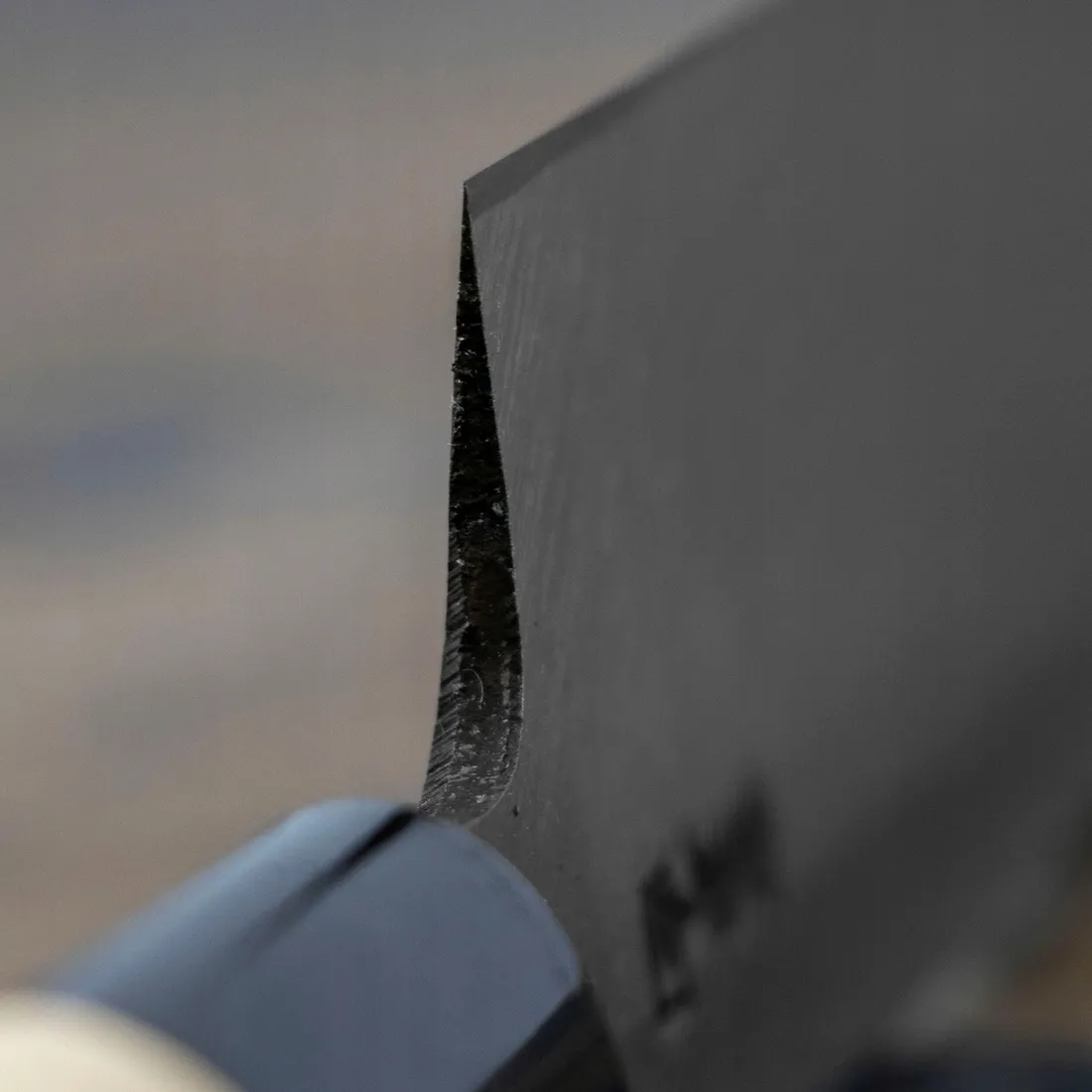 satake-cutlery-mfg-shirogami2-pro-noz-yanagiba-27-cm-linia-shirogami2-pro