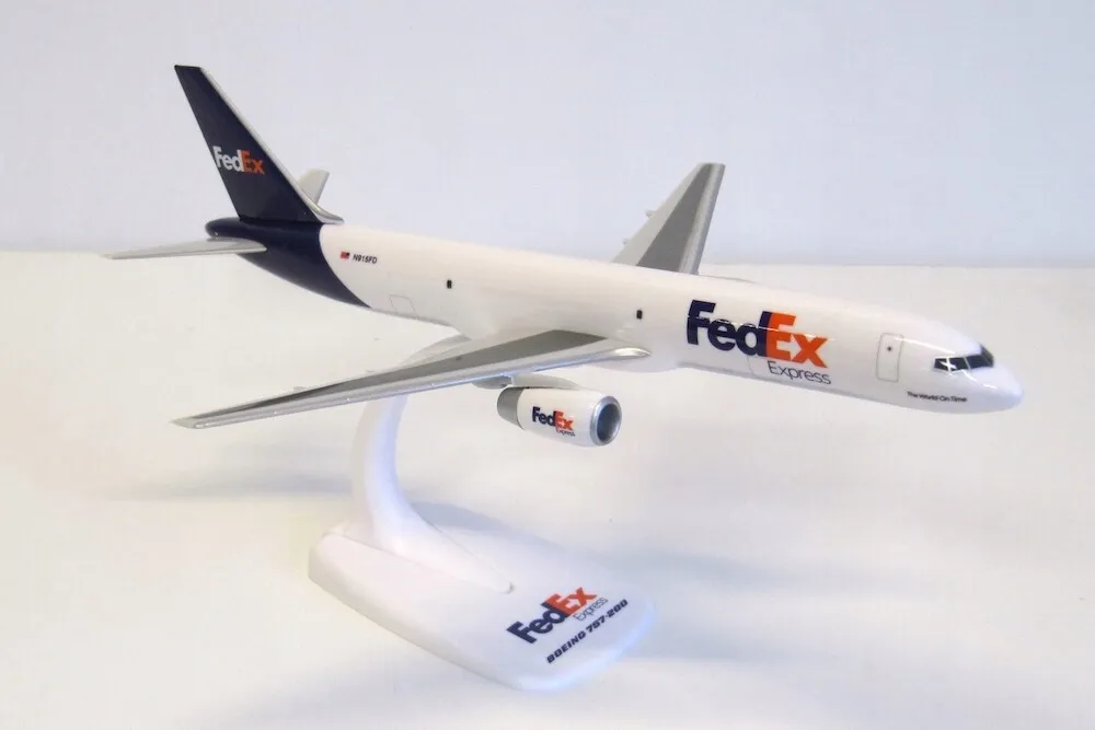 model-boeing-757-200-fedex-express-ppc-1-200