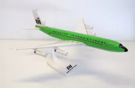 model-samolotu-boeing-707-300-braniff-1-144