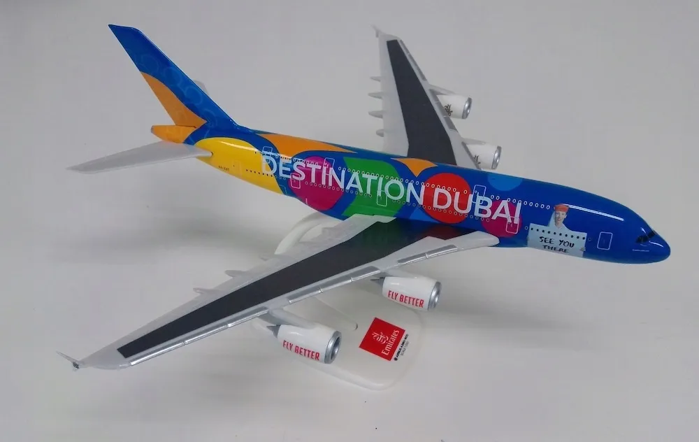 model-samolotu-airbus-a380-emirates-1-250-magic