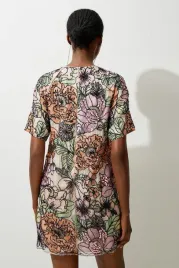 wielobarwna-cekinowa-prosta-krotka-mini-sukienka-w-kwiaty