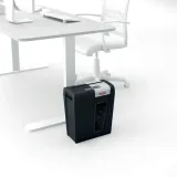 niszczarka-papieru-do-biura-cicha-rexel-secure-mc4-whisper-shred-2020129eu-poziom-halasu-60-db