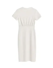 kremowa-klasyczna-dopasowana-sukienka-midi-krotki-rekaw-stojka