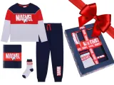 zestaw-prezentowy-z-pizama-i-notesem-marvel-140-cm-plec-chlopcy