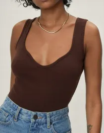 brazowe-body-dopasowane-ramiaczka-top-casual-basic-gladkie-nasty-gal-38