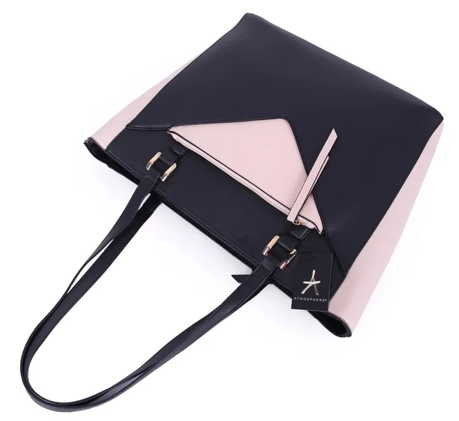 czarna-torebka-primark-kolor-okuc-zloty