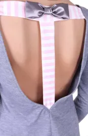 szaro-rozowa-koszulka-nocna-bez-plecow-pigeon-m