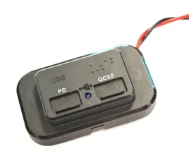 ladowarka-samochodowa-do-zabudowy-12v-usb-qc3-0-usb-c-pd-3-0