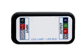 oswietlenie-led-rgb-tasma-maski-drzwi-auta-app-bt