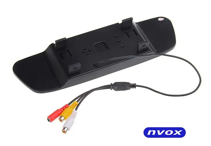 monitor-lcd-5-w-lusterku-marka-expert-przekatna-ekranu-5