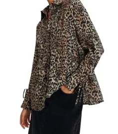 koszula-brazowa-rozpinana-dlugi-rekaw-wzor-cetki-klasyczna-prosta