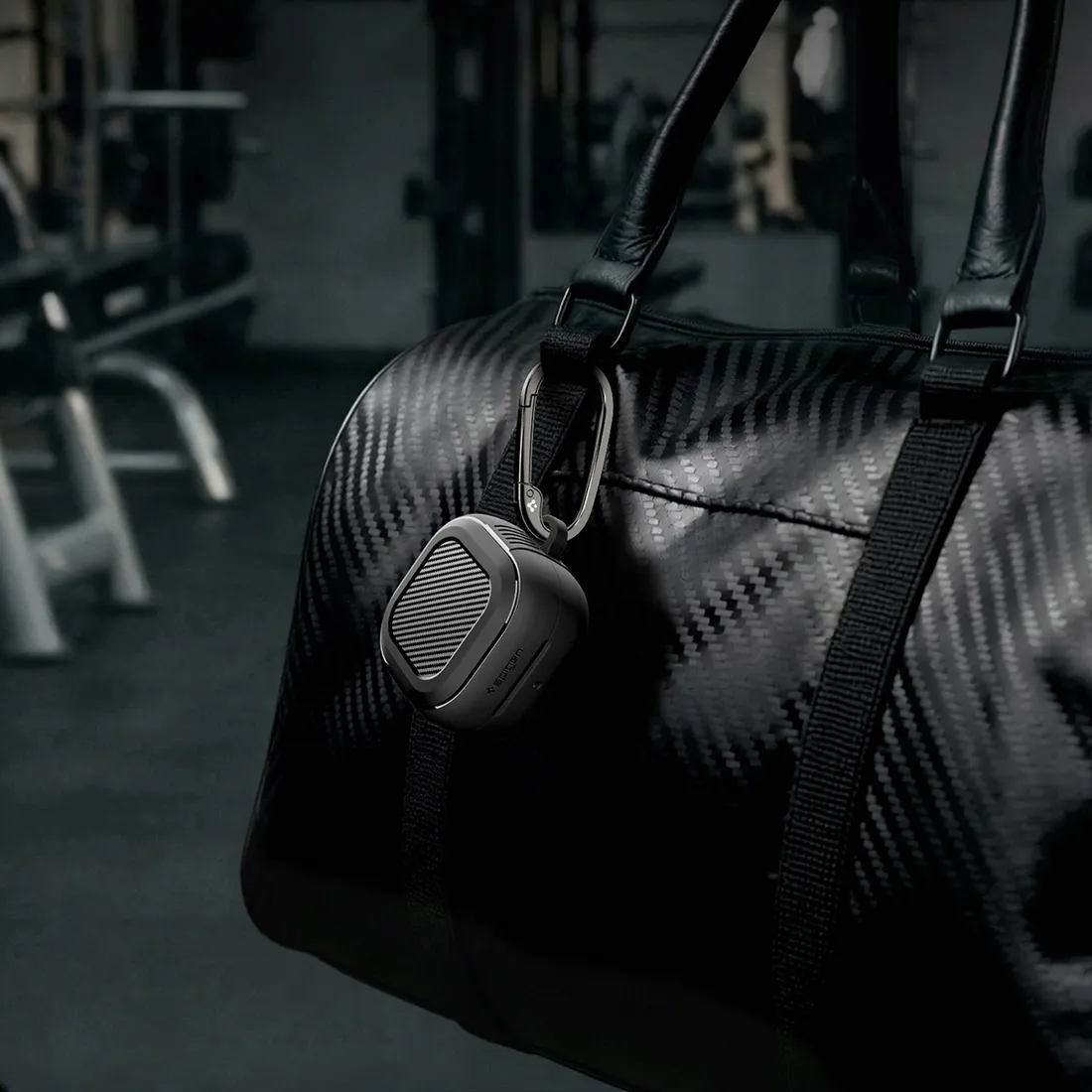 etui-do-galaxy-buds-4-4-pro-spigen-rugged-armor-case-karabinczyk