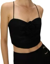 czarny-klasyczny-krotki-gladki-top-na-ramiaczkach-roza-3d-wiskoza-m