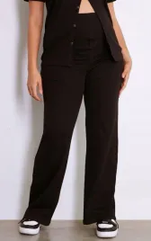 czarne-spodnie-prazkowane-prosta-nogawka-wysoki-stan-prettylittlething-36