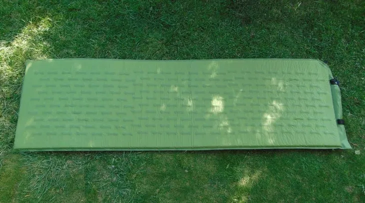 mil-tec-mata-samopompujaca-termiczna-oliwkowa-waga-z-opakowaniem-0-9-kg