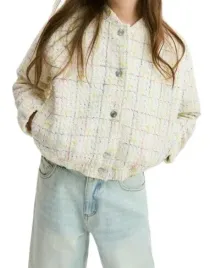 prosta-klasyczna-kremowa-kurtka-bomberka-w-kratke-zatrzask-134