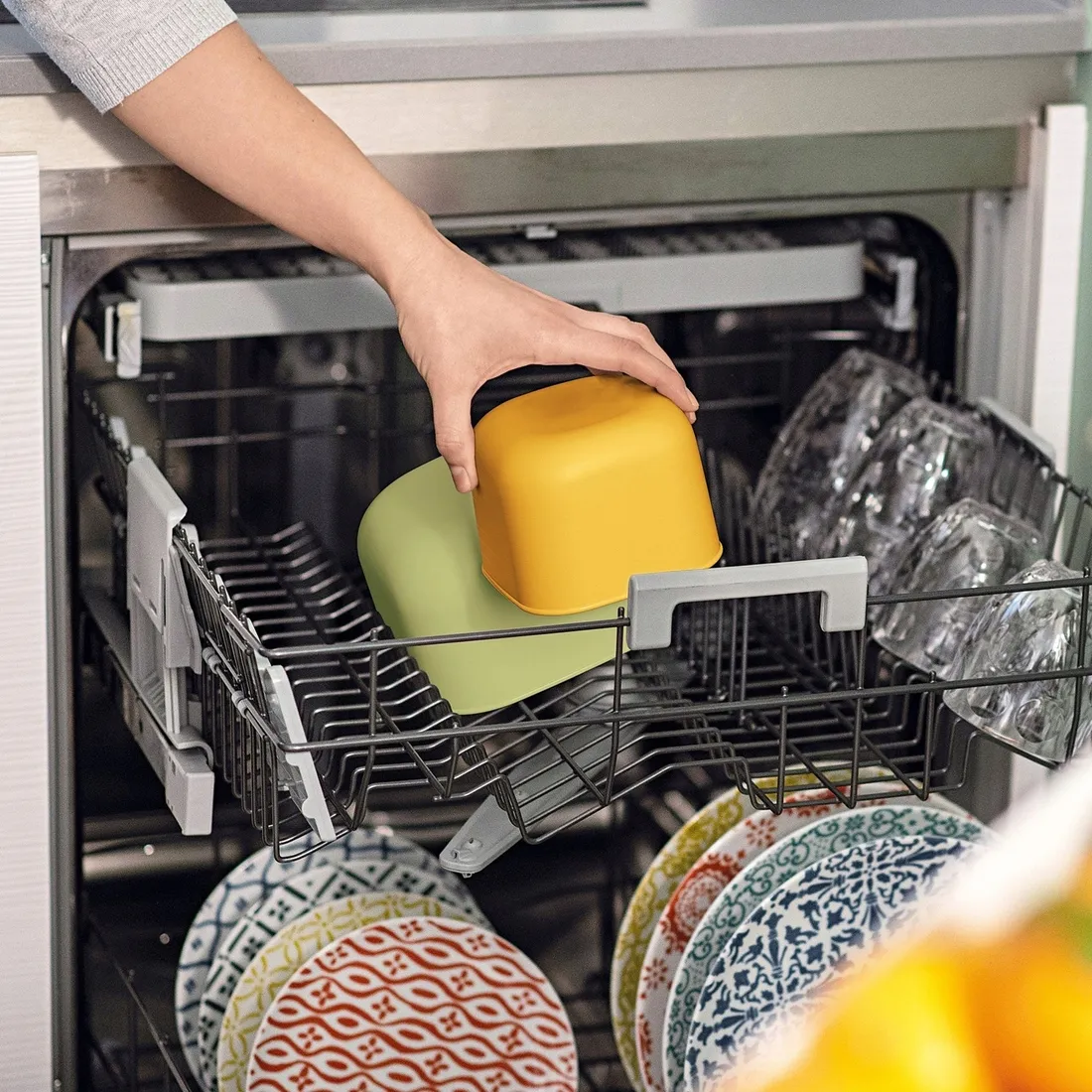 lunch-box-guzzini-975-ml-waga-z-opakowaniem-0-98-kg