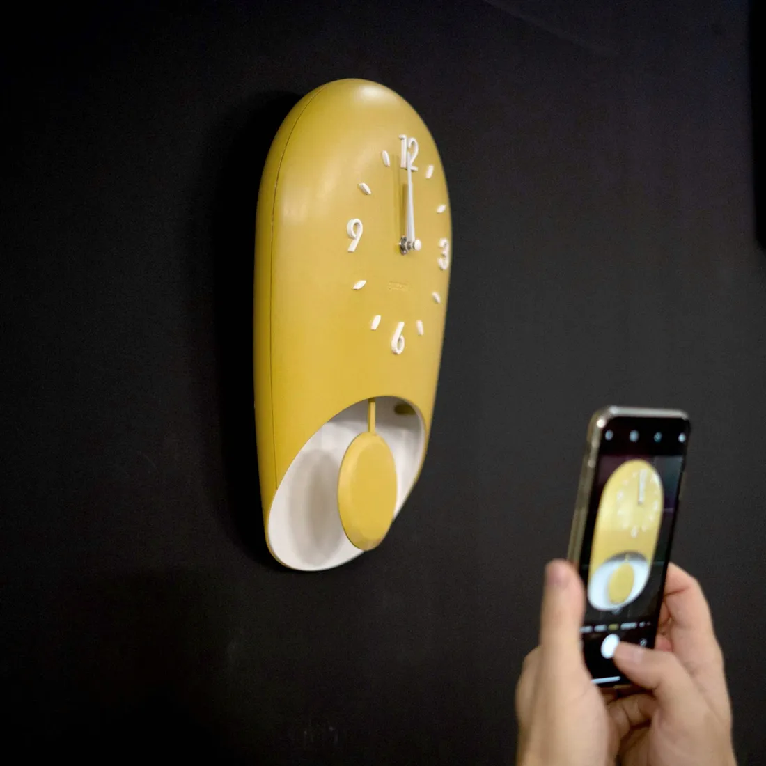 guzzini-zegar-scienny-z-wahadlem