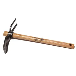 motyczka-kuta-dwustronna-z-drewnianym-trzonkiem