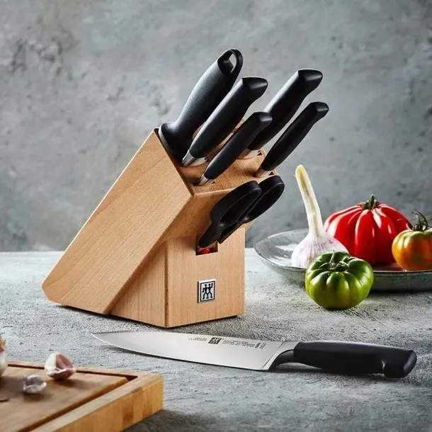 zestaw-nozy-w-bloku-zwilling-four-star-linia-four-star-marka-zwilling