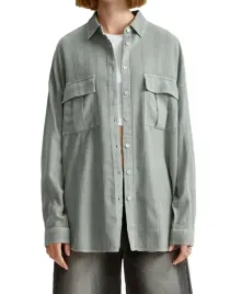 szara-luzna-koszula-teksturowana-klasyczna-z-dlugim-rekawem-guziki