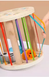 drewniany-sorter-klockow-elastyczna-kostka-sensoryczna-montessori-gumki-6