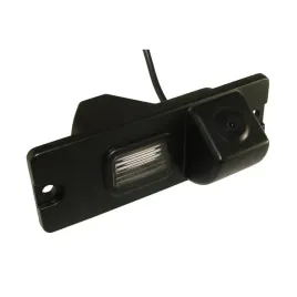 kamera-cofania-mistusbishi-pajero-w-miejsce-lampki