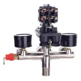 wylacznik-cisnieniowy-presostat-230v-reduktor-2-manometry-marka-tc-technic