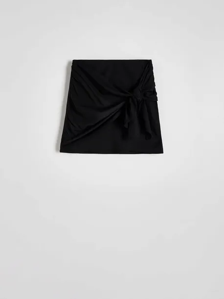 reserved-spodnica-prosta-mini-rozmiar-l-wzor-dominujacy-bez-wzoru