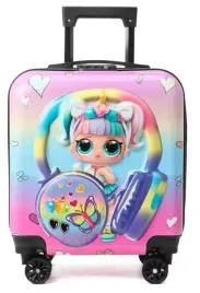 lalka-laleczka-walizka-na-kolkach-3d-dla-dzieci-szyfr-podrozna-teczowa