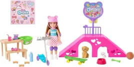 barbie-lalka-chelsea-hulajnoga-skate-park-zestaw-hjy35-mattel-deskorolka