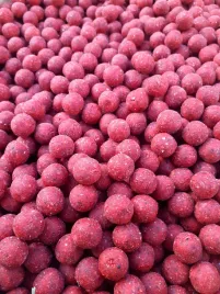 kulki-proteinowe-15mm-truskawka-na-ryby-5kg