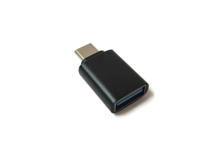 adapter-bezprzewodowy-bluetooth-do-samochodu-apple-carplay-android-auto-model-cp86-2